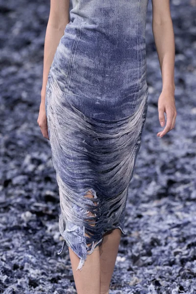 Look 8